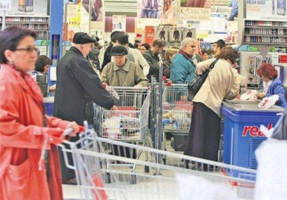 Programul câtorva supermarketuri în această perioadă